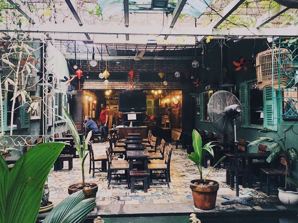 10 garden dining spots for a chill weekend