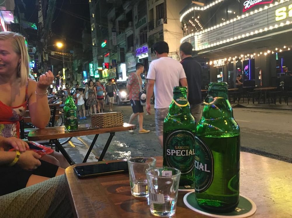 Image coutesy of @maomao_white bui vien street