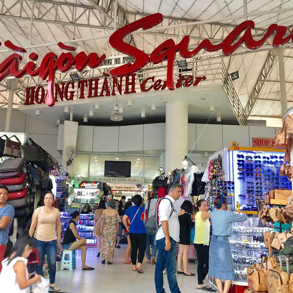 Image courtesy @k_kwan ho chi minh city shopping