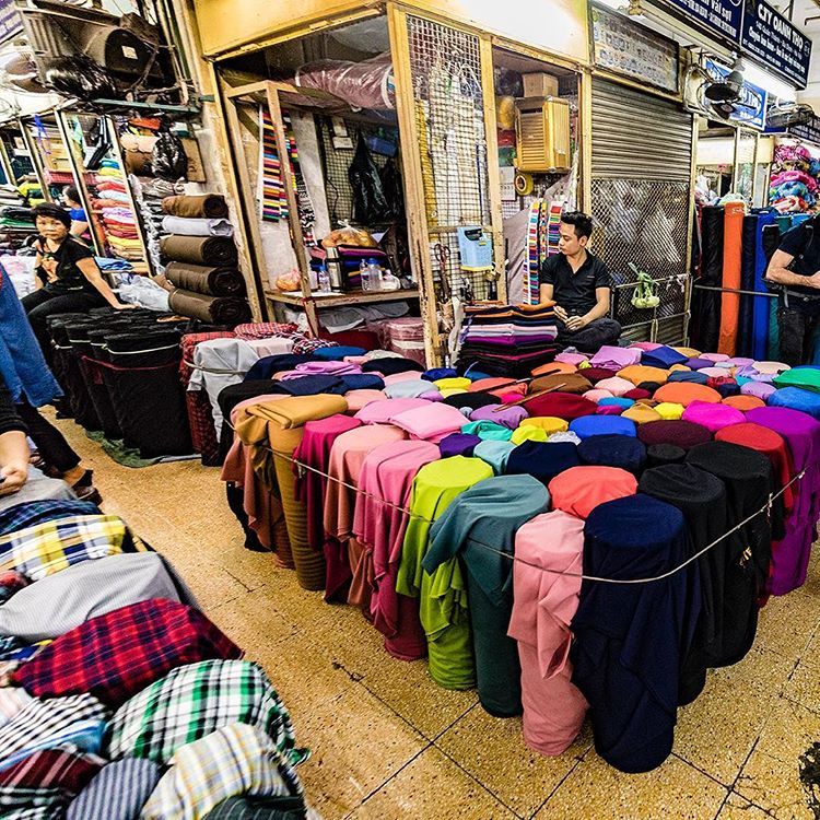 shopping in hanoi